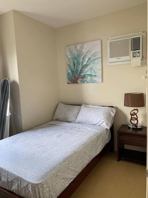 Homey 2 Bedroom Unit W/pool In Avida It Park Apartment